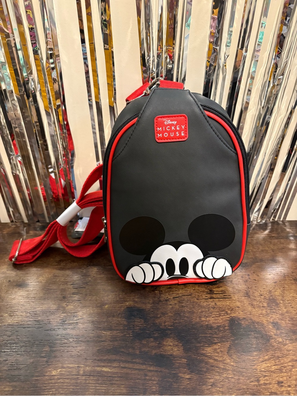 🌎 Bioworld Disney Mickey Mouse shoulder sling bag